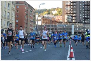 Foto 423 de la carrera en Torre Iberdrola y puente de Deusto