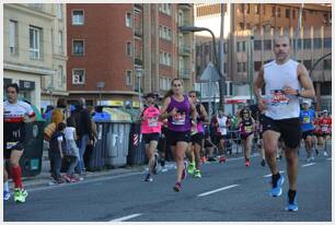 Foto 436 de la carrera en Torre Iberdrola y puente de Deusto