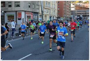 Foto 490 de la carrera en Torre Iberdrola y puente de Deusto