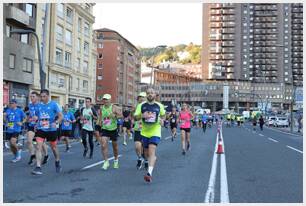 Foto 501 de la carrera en Torre Iberdrola y puente de Deusto