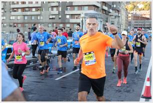 Foto 686 de la carrera en Torre Iberdrola y puente de Deusto